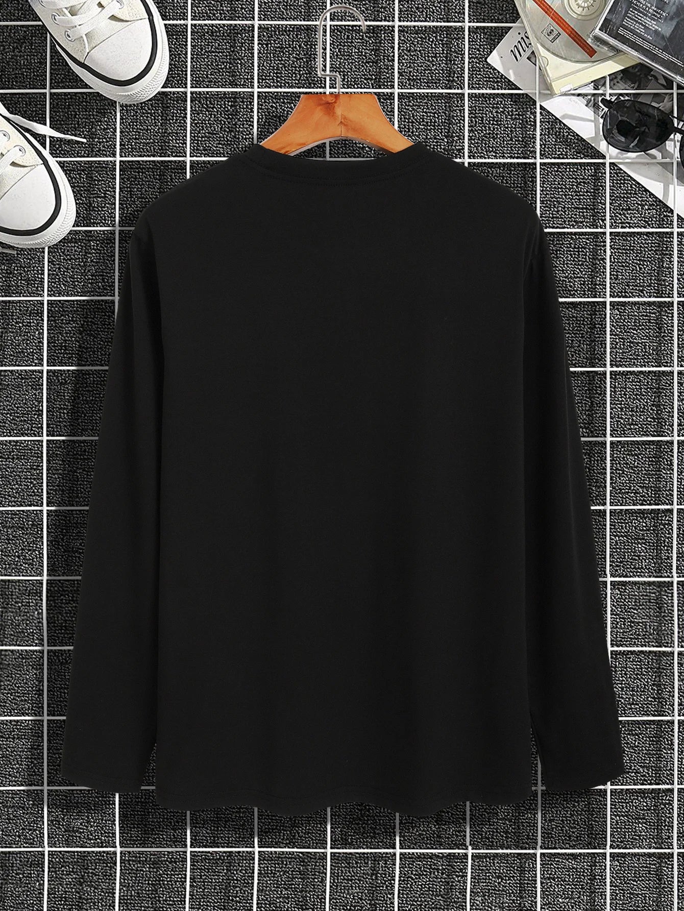 Men’s Printed Long Sleeve T-Shirt – Casual Round Neck Top
